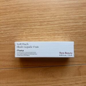 Rare Beauty soft pinch matte liquid blush Happy